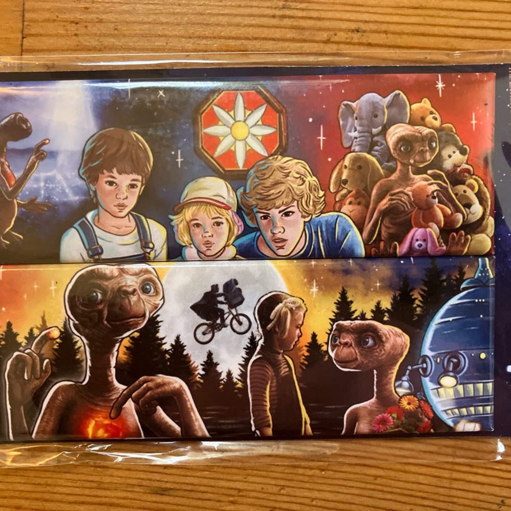 Exclusive E.T. 40th anniversary magnets collectors
